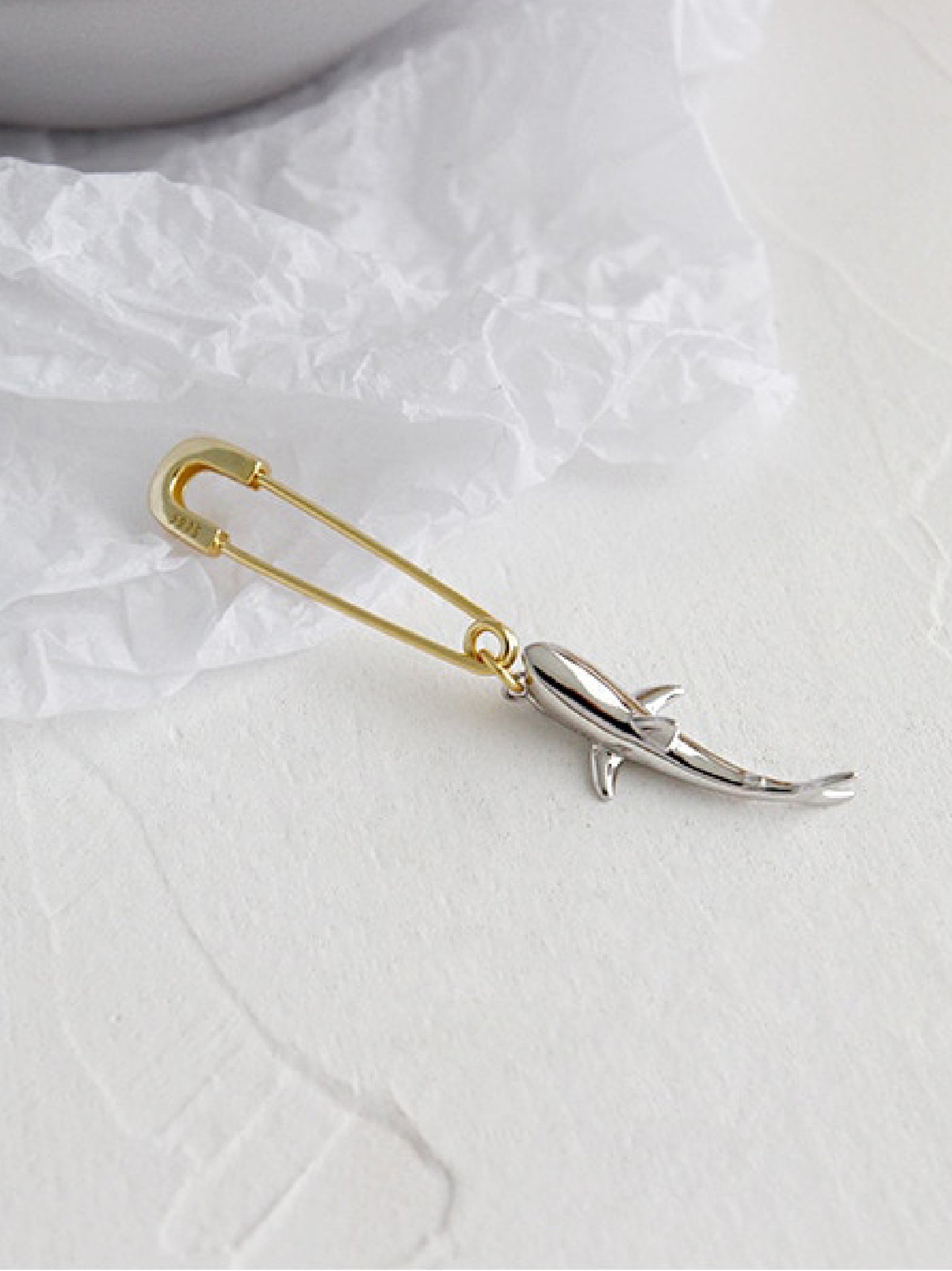 S925 Sterling Silver Shark Drop Earrings (1 pcs)