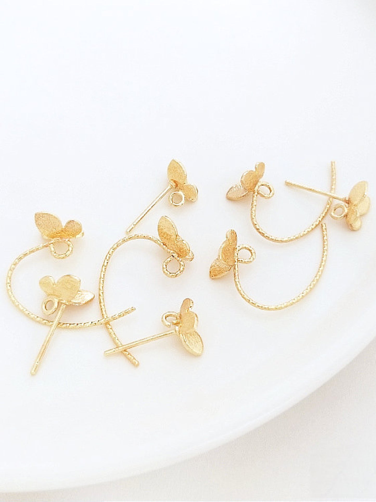 Butterfly Studs 14K gold plated 18x14mm (8pcs)